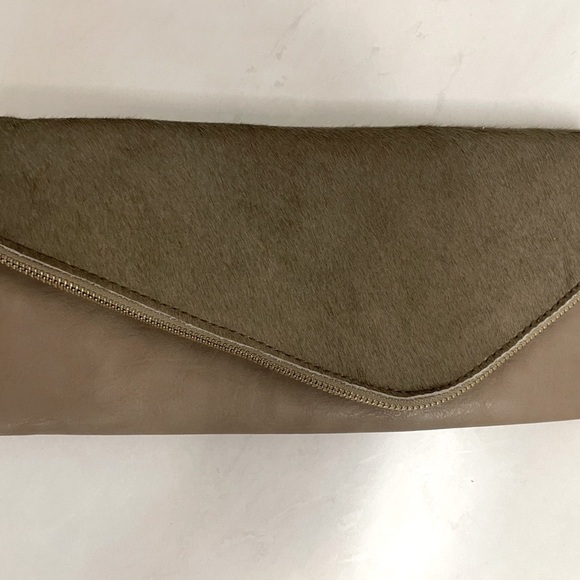 SOLE SOCIETY Tami Fur Clutch NWOT - Picture 12 of 14